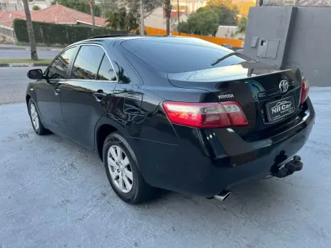 Camry XLE 3.5 24V Aut.