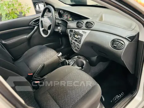 FOCUS 1.6 GLX Sedan 16V
