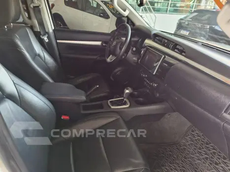 Hilux Caminhonete 2.8 16V SRV 4X4 DIESEL CABINE DUPLA AUTOMÁ
