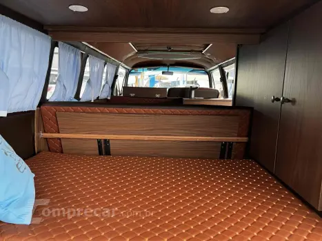 KOMBI 1.6 LUXO 8V GASOLINA 3P MANUAL