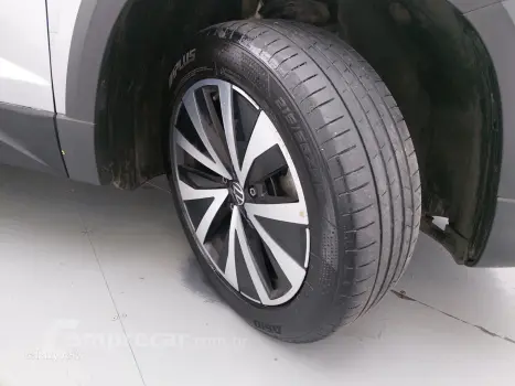 TAOS 1.4 250 TSI TOTAL FLEX HIGHLINE AUTOMÁTICO