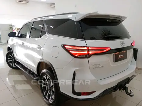 HILUX SW4 2.8 D-4D TURBO DIESEL SRX PLATINUM 4X4