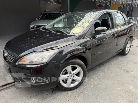 FOCUS 2.0 GHIA SEDAN 16V GASOLINA 4P AUTOMÁTICO
