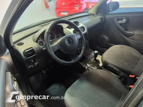 CORSA HATCH - 1.4 MPFI PREMIUM 8V 4P MANUAL