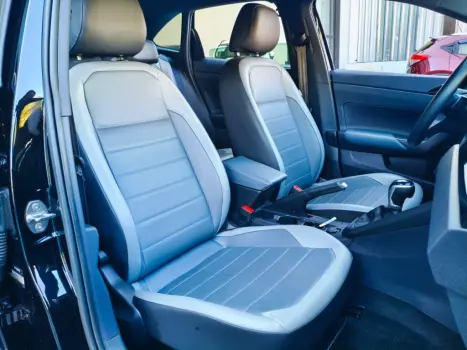 Nivus Highline 1.0 200 TSI Flex Aut.