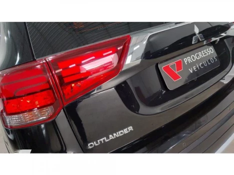 OUTLANDER - 2.2 4X4 16V 4P AUTOMÁTICO