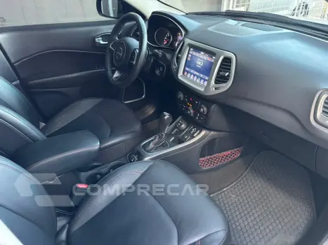 COMPASS 2.0 16V Trailhawk 4X4