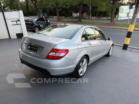 C 180 1.8 Cgi Classic 16V Turbo Gasolina 4P Automático
