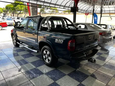 S10 2.4 MPFI Executive 4X2 CD 8V