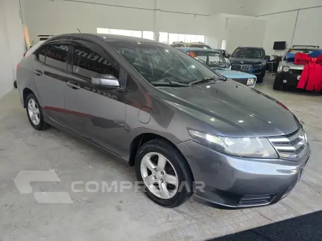 CITY 1.5 LX Sedan 16V