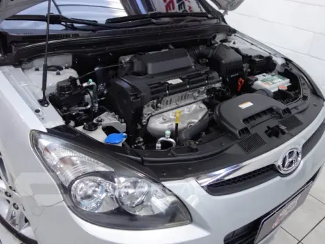 I30 - 2.0 MPFI GLS 16V 4P AUTOMÁTICO