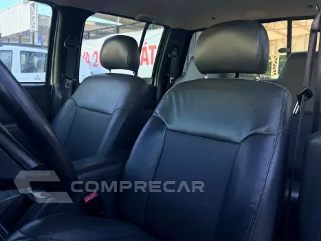 S10 2.4 MPFI Executive 4X2 CD 8V