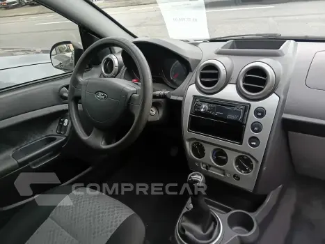 FIESTA 1.6 MPI Class Hatch 8V