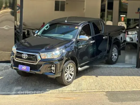 Toyota HILUX CDSRVA4FD 4 portas