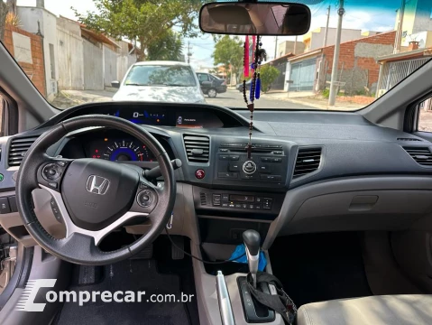 Honda CIVIC 2.0 LXR 16V 4 portas