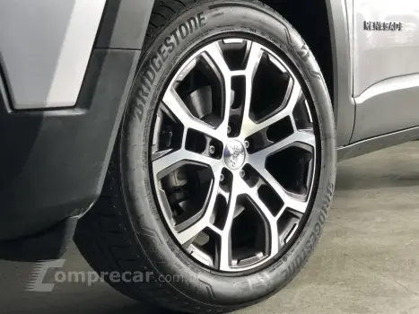 RENEGADE 1.3 T270 TURBO FLEX LONGITUDE AT6