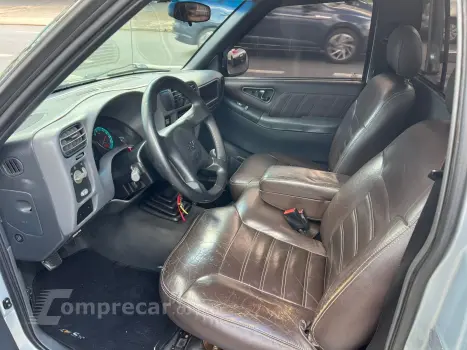 S10 2.4 MPFI Advantage 4X2 CS 8V