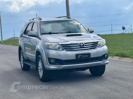 HILUX SW4 3.0 SRV 4X4 7 Lugares 16V Turbo Intercooler