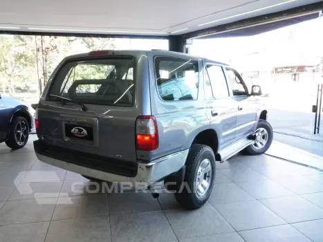 HILUX SW4 2.7 4X4 16V GASOLINA 4P MANUAL