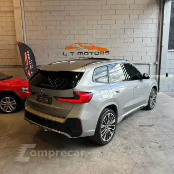 X1 2.0 16V Sdrive18i