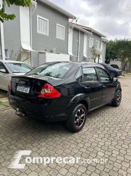 FIESTA 1.6 MPI Class Sedan 8V