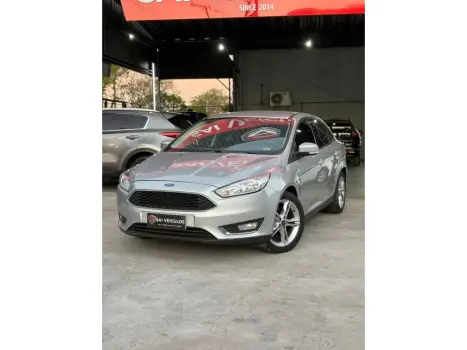 FORD FOCUS 2.0 SE FASTBACK 16V FLEX 4P POWERSHIFT 4 portas