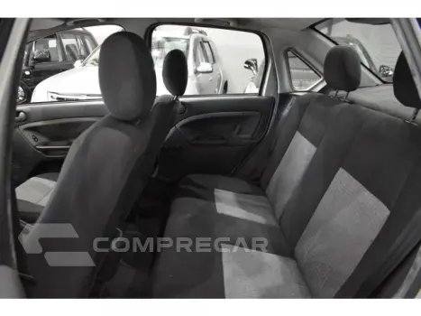 FIESTA SEDAN - 1.6 ROCAM SEDAN 8V 4P MANUAL