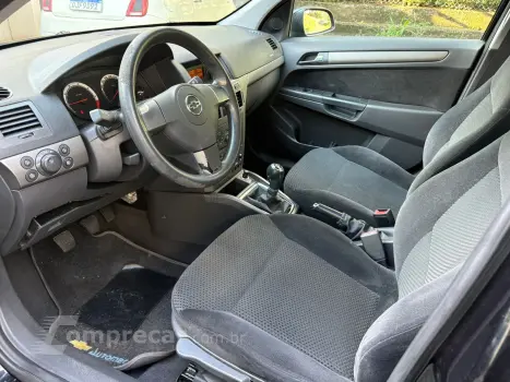 VECTRA 2.0 MPFI GT Hatch 8V