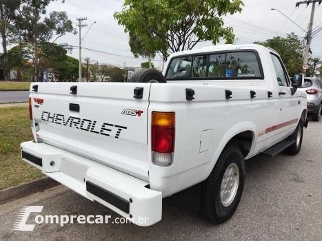 D20 4.0 Conquest CS 8V