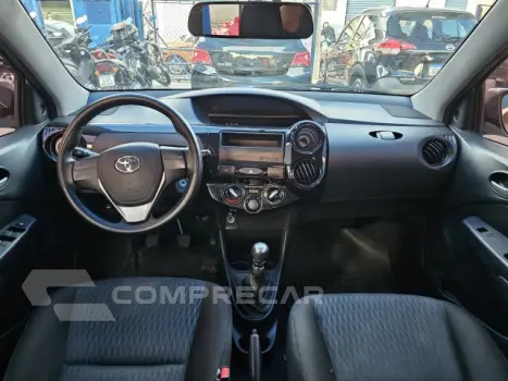 ETIOS HATCH - 1.5 X PLUS 16V 4P MANUAL