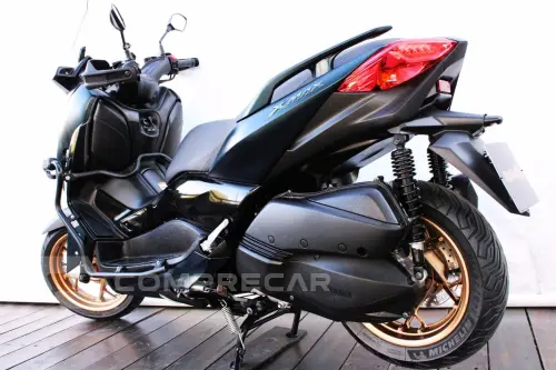YAMAHA XMAX ABS