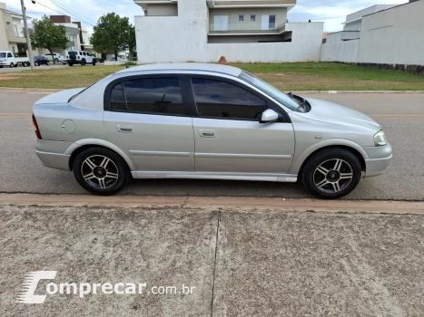 ASTRA 1.8 MPFI GL 8V