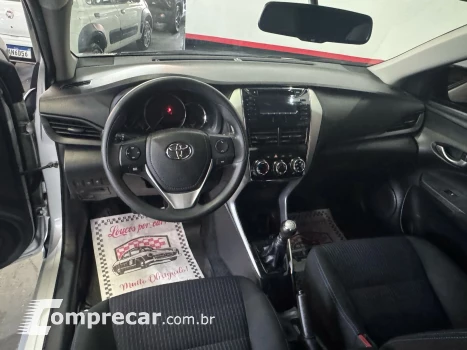 YARIS 1.5 16V Sedan XL