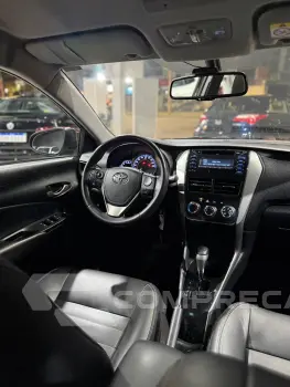 YARIS 1.5 16V Sedan XL