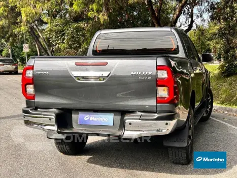HILUX 2.8 D-4D TURBO DIESEL CD SRX 4X4 AUTOMÁTICO