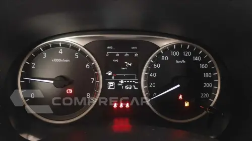KICKS PLAY 1.6 16V FLEXSTART SENSE XTRONIC