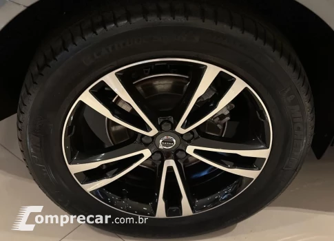 XC60 2.0 D5 Momentum AWD Geartronic