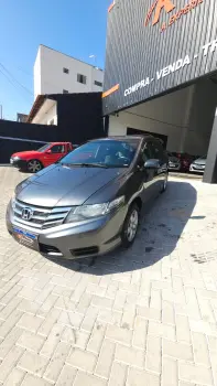 CITY Sedan LX 1.5 Flex 16V 4p Aut.