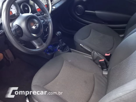 One 1.6 16V Gasolina 2P Automático