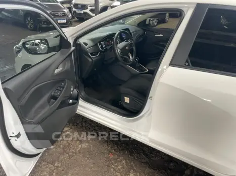 ONIX SEDAN PLUS LT 1.0 12V MANUAL