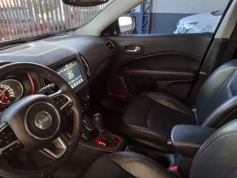 COMPASS 2.0 16V Trailhawk 4X4
