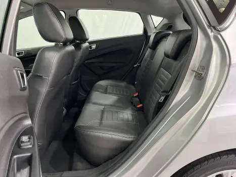 FIESTA 1.6 Titanium Hatch 16V