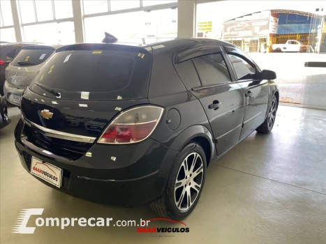 VECTRA 2.0 MPFI GT HATCH 8V FLEX 4P MANUAL