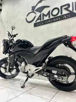 CB 300