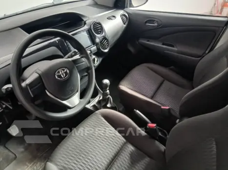 ETIOS HATCH - 1.3 X 16V 4P MANUAL