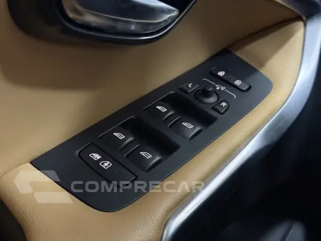 V40 2.0 T4 MOMENTUM GASOLINA 4P AUTOMÁTICO