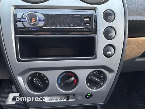 FIESTA 1.6 MPI Sedan 8V