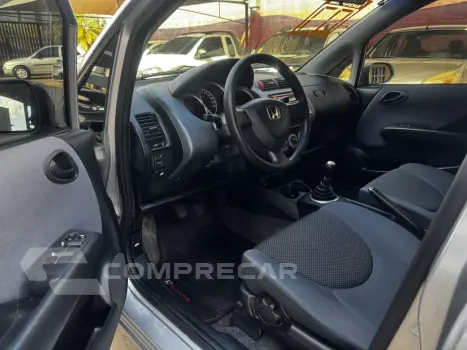 Fit 1.4 16V 4P LX FLEX