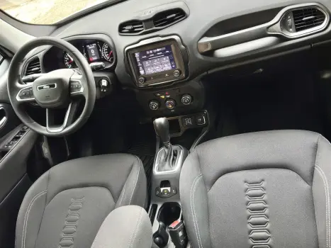 RENEGADE 1.3 T270 TURBO FLEX AT6