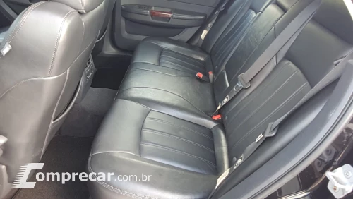300 C 5.7 Hemi Sedan V8 16V